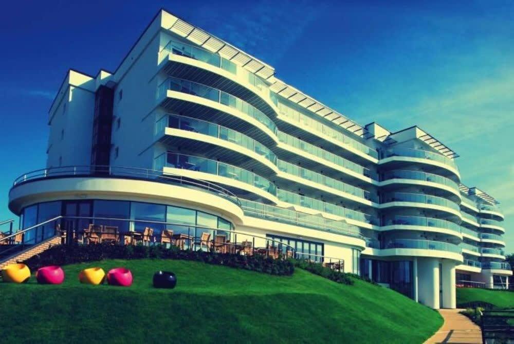 Panoramic Sea Views In Beachfront Apt W Balcony บอกเนอร์รีจิส ภายนอก รูปภาพ