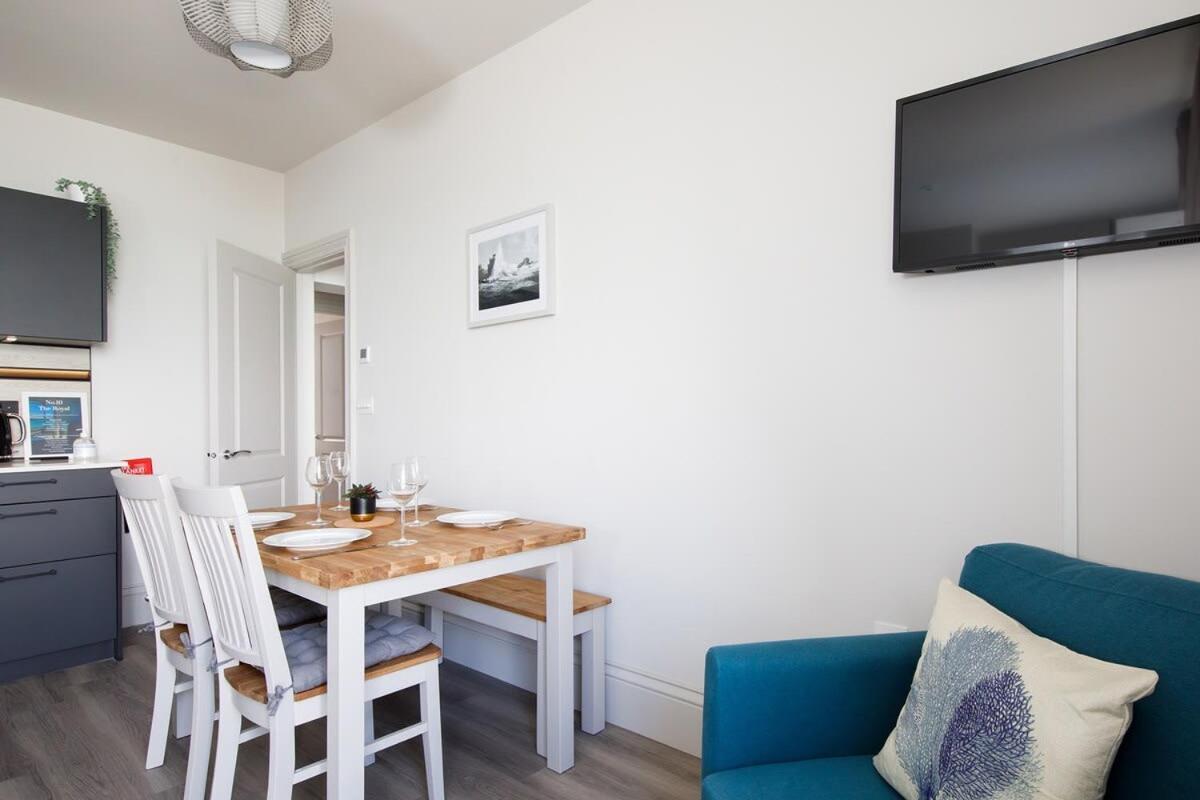 Panoramic Sea Views In Beachfront Apt W Balcony บอกเนอร์รีจิส ภายนอก รูปภาพ